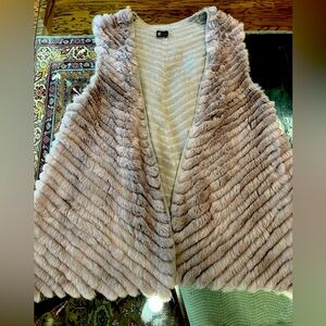 Love Token Rabbit Fur vest. Bought at Neiman’s and only wore 1x! Size medium.